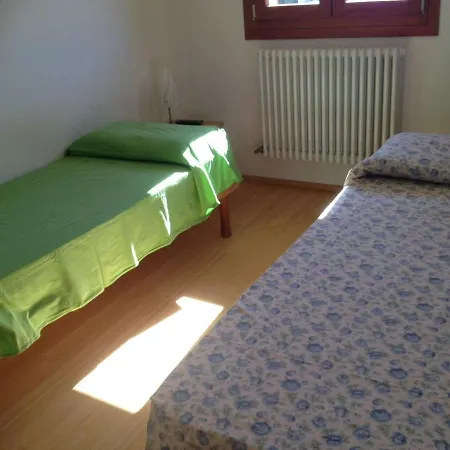 Quarto em Acomodações Particulares Oraz *